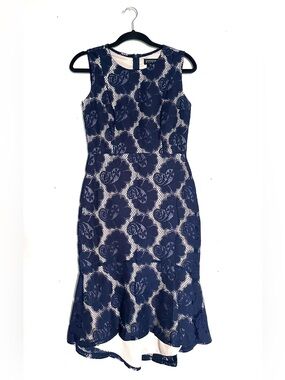 Sleeveless Navy Blue Lace Floral Sheath Dress by Enfocus Studio, Size 4